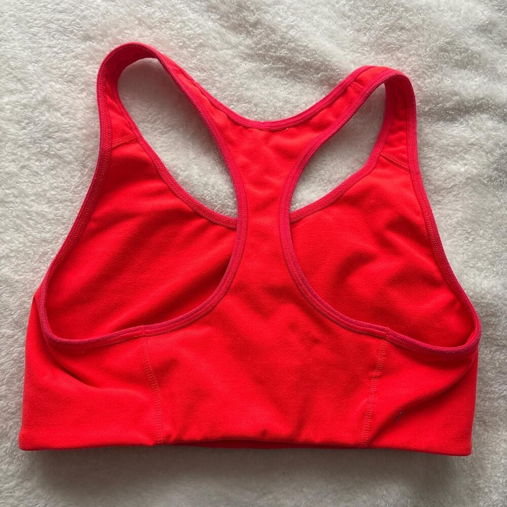 Old-navy Women's Red Sports Bra Size Small - Picture 2 of 4